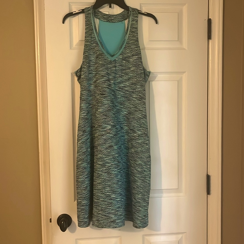 Athletic Knee Length Derss